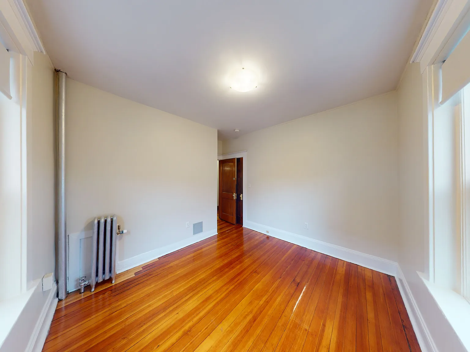 2 bed, 767 sqft, $2,575 — Photo 3