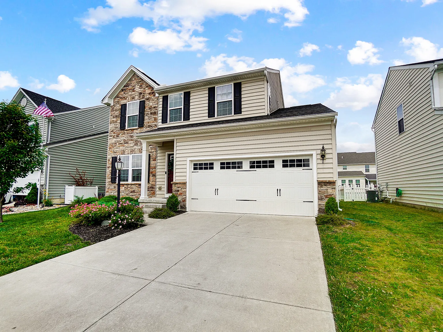4 bed, 3.5 bath, 2652 sqft, $2,595 — Photo 2