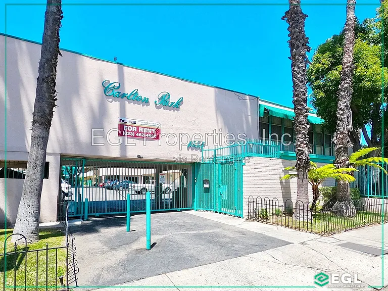 5916-5922 Carlton Way/1555 N. Bronson — Photo 19