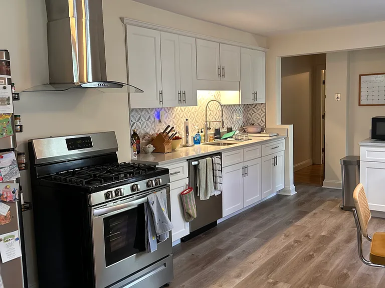 45 Green St #1 — Photo 10