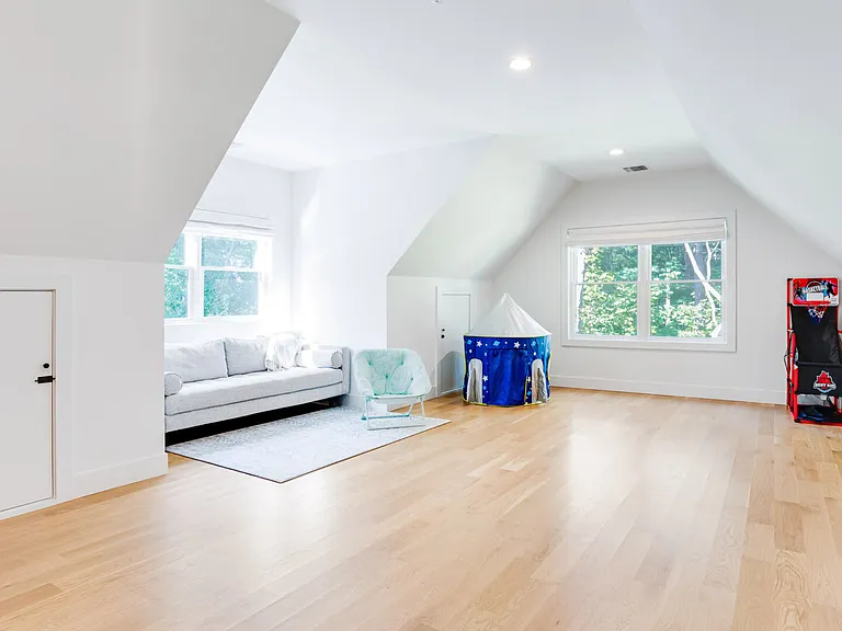 7715 Soundview Ave — Photo 17