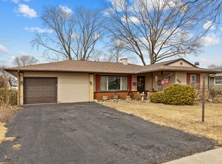 600 Walnut Ln, Elk Grove Village, IL 60007
