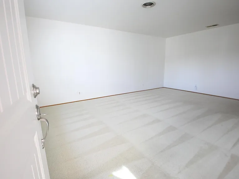2625 Ryan Rd — Photo 2