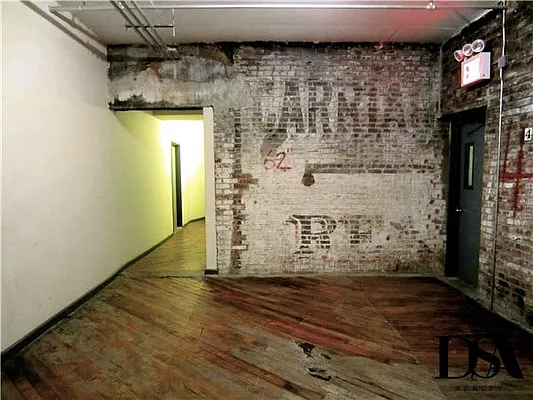 Rented by DSA Realty | media 18