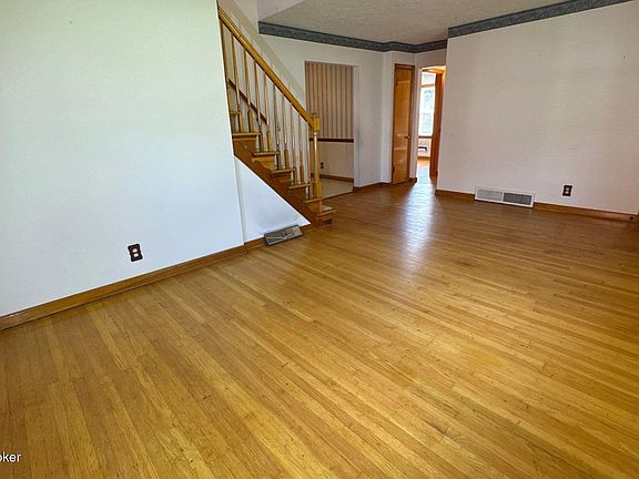 4th image of 1606 Ehrler Dr