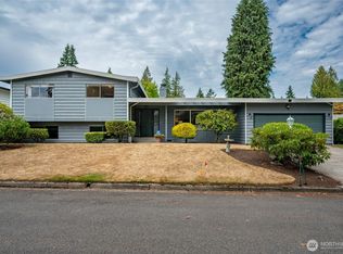 510 NW 201st Pl, Shoreline, WA 98177