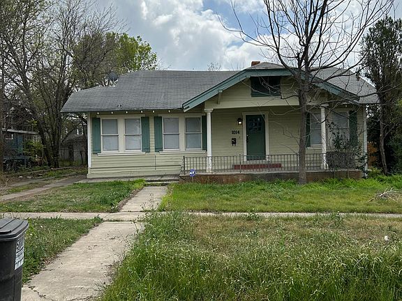 2nd image of 1014 W Magnolia Ave