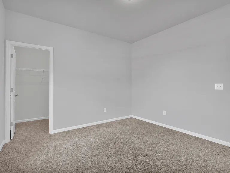 198 Greenoak Trl — Photo 35