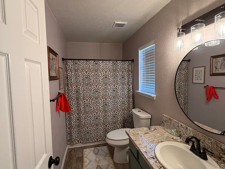974 Hilltop Dr — Photo 12