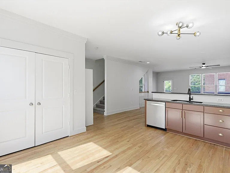 740 Liberty Commons Dr NW — Photo 23