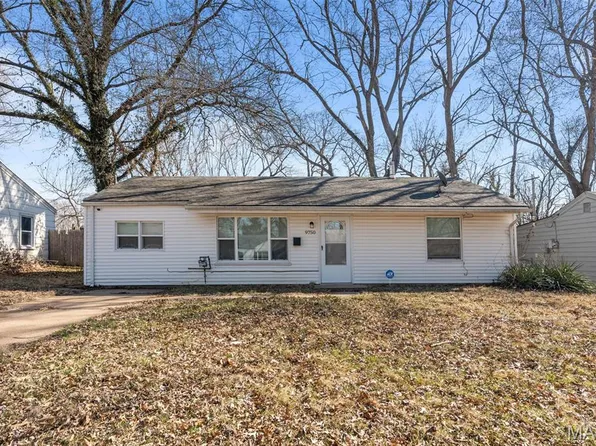 9750 Lorna Ln, Saint Louis, MO 63136