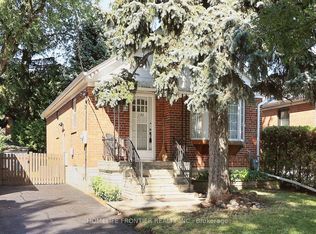 132 Wesley St, Toronto, ON M8Y 2X1