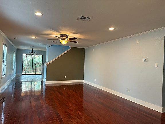 2nd image of 1047 Lonesome Oak Dr