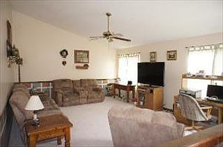 3rd image of 1369 Eastwood Dr