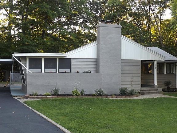 3rd image of 29 Ironwood Dr