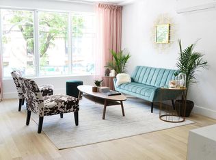 180 Jackson St, Brooklyn, NY 11211