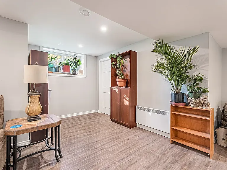 2 bed, 1600 sqft, $1,931 — Photo 2