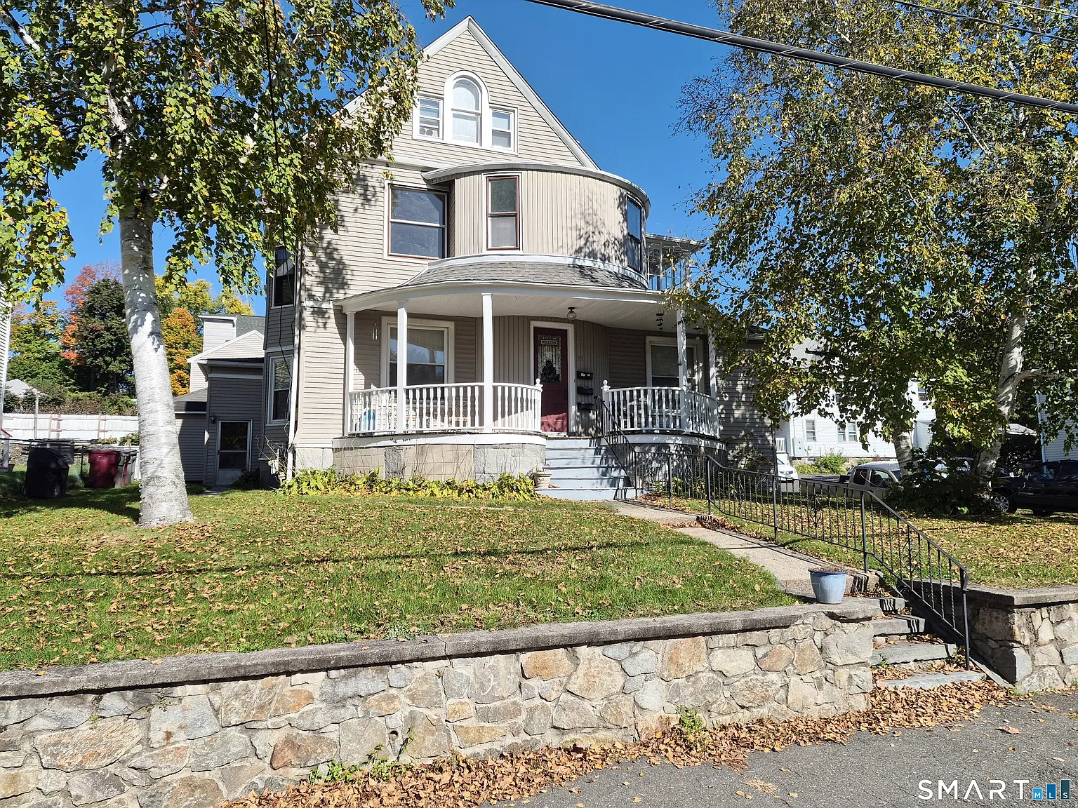 2 bed, 1.0 bath, 1000 sqft, $1,700 — Photo 2