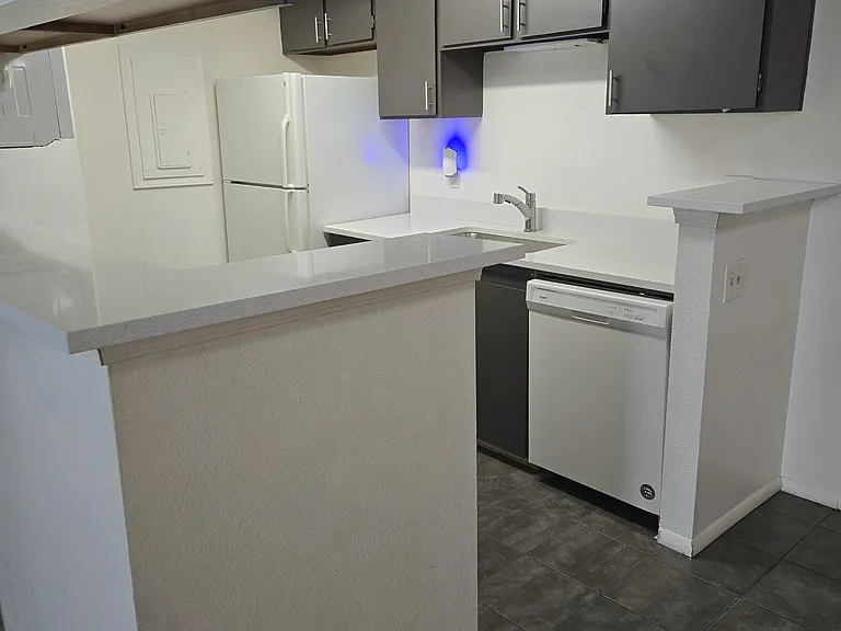 943 S Zeno Way #108 — Photo 8