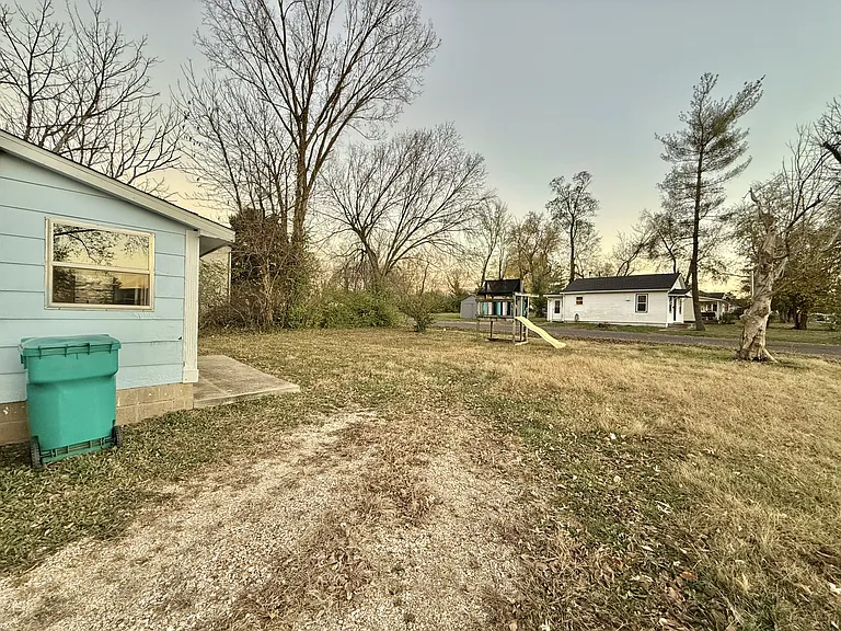 733 Dunnigan St — Photo 10