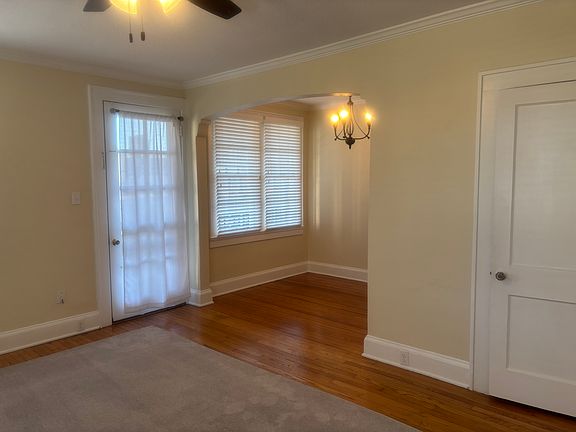 5th image of 116 W Walnut St APT 7