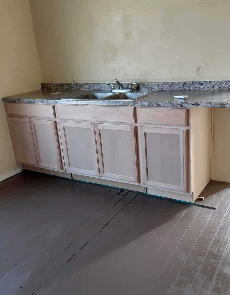3 bed, 834 sqft, $1,500 — Photo 1