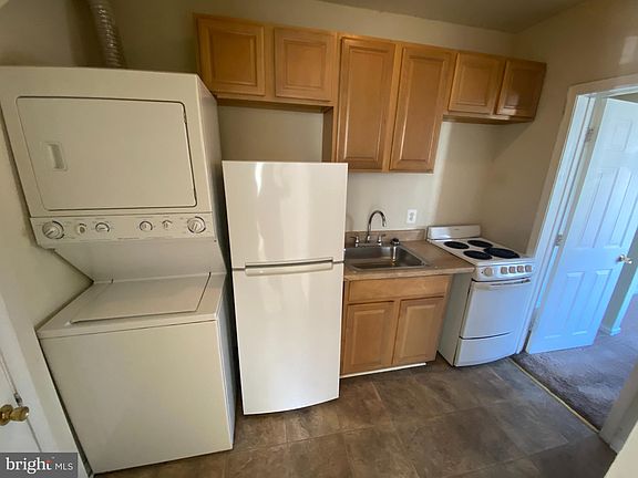 4th image of 511 Willis St