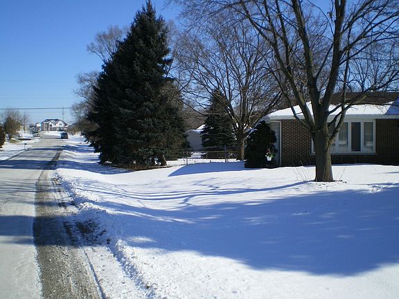FRONT NORTH SIDE BOUNDARY VIEW