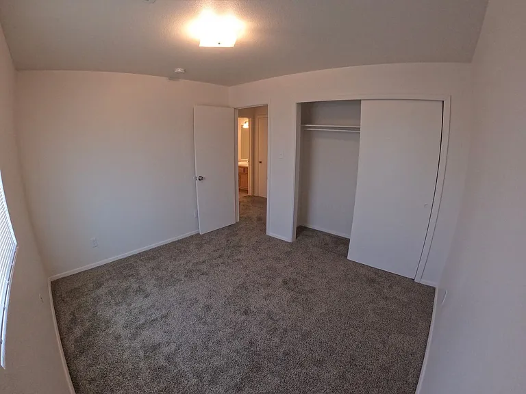 637 Foster Rd — Photo 10
