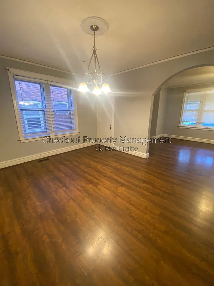 2 bed, 1.0 bath, 1000 sqft, $1,295 — Photo 4