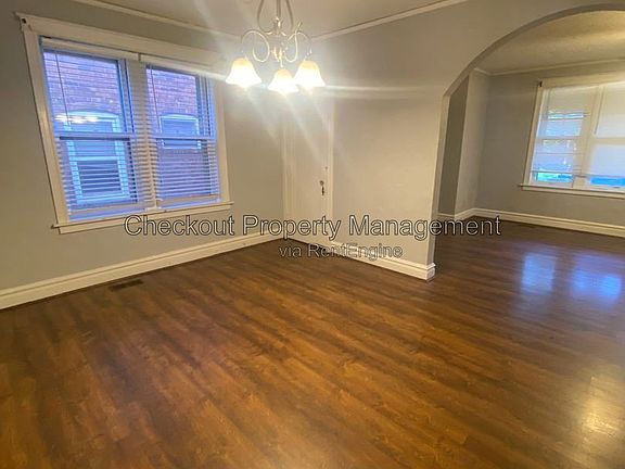 4th image of 5049 Lindenwood Ave
