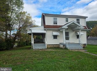 12512 Bowling St, Cumberland, MD 21502