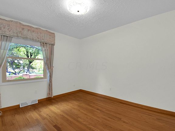 5th image of 5565 Concord Hill Dr
