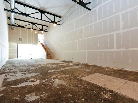 2nd image of 411 Central Ave N
