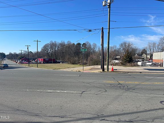 4th image of 1147 E Webb Ave #1147 & 19
