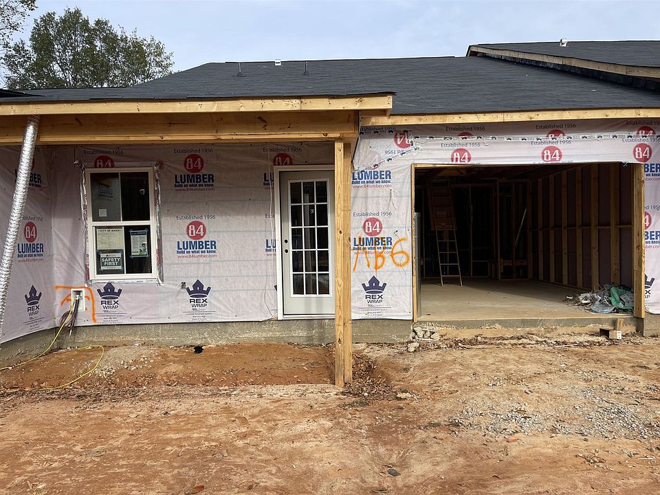 1st image of 210 Riverbank Way