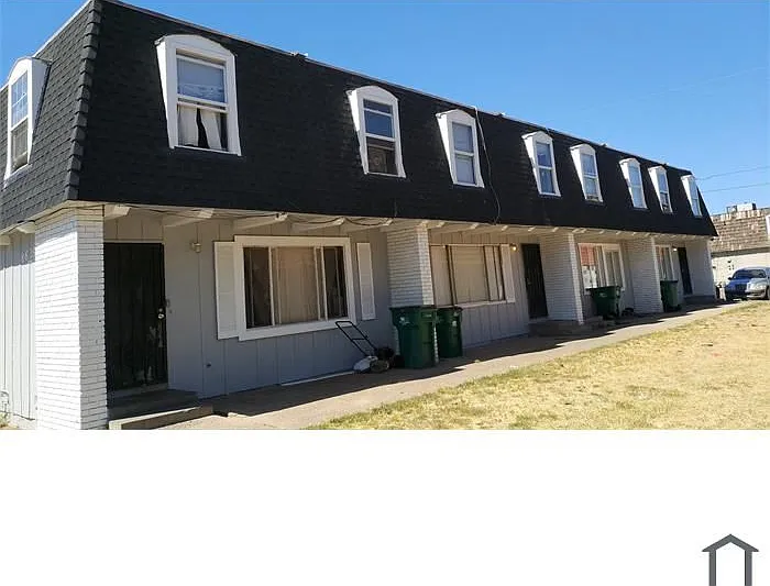 8629 Santa Paula Way #4