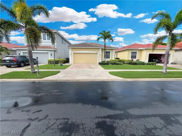 8799 Spring Mountain Way, Fort Myers, FL 33908
