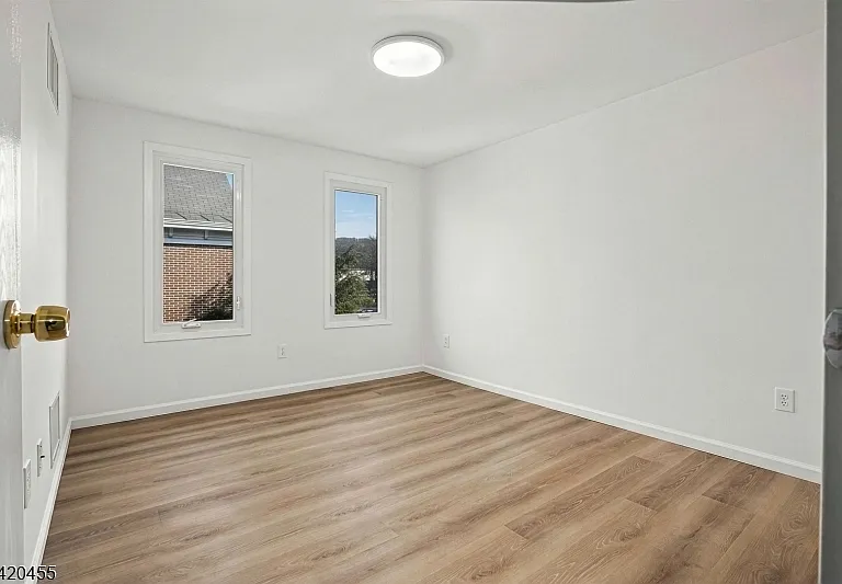 52 E Blackwell St #C — Photo 13
