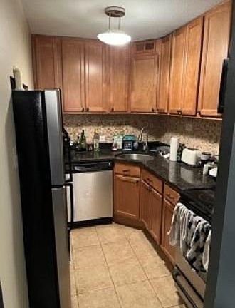 4th image of 2728 N Hampden Ct APT 209