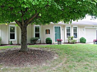 2436 Repton Dr, Fort Wayne, IN 46815