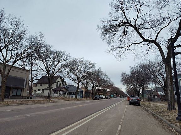 5th image of 3951 Minnehaha Ave S
