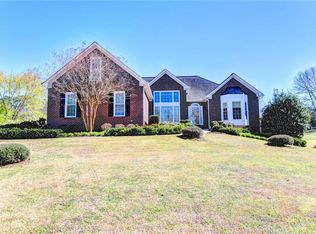 1532 Pharrs Rd, Grayson, GA 30017