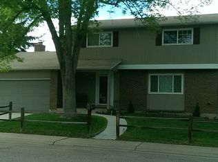 9197 W Maplewood Dr, Littleton, CO 80123