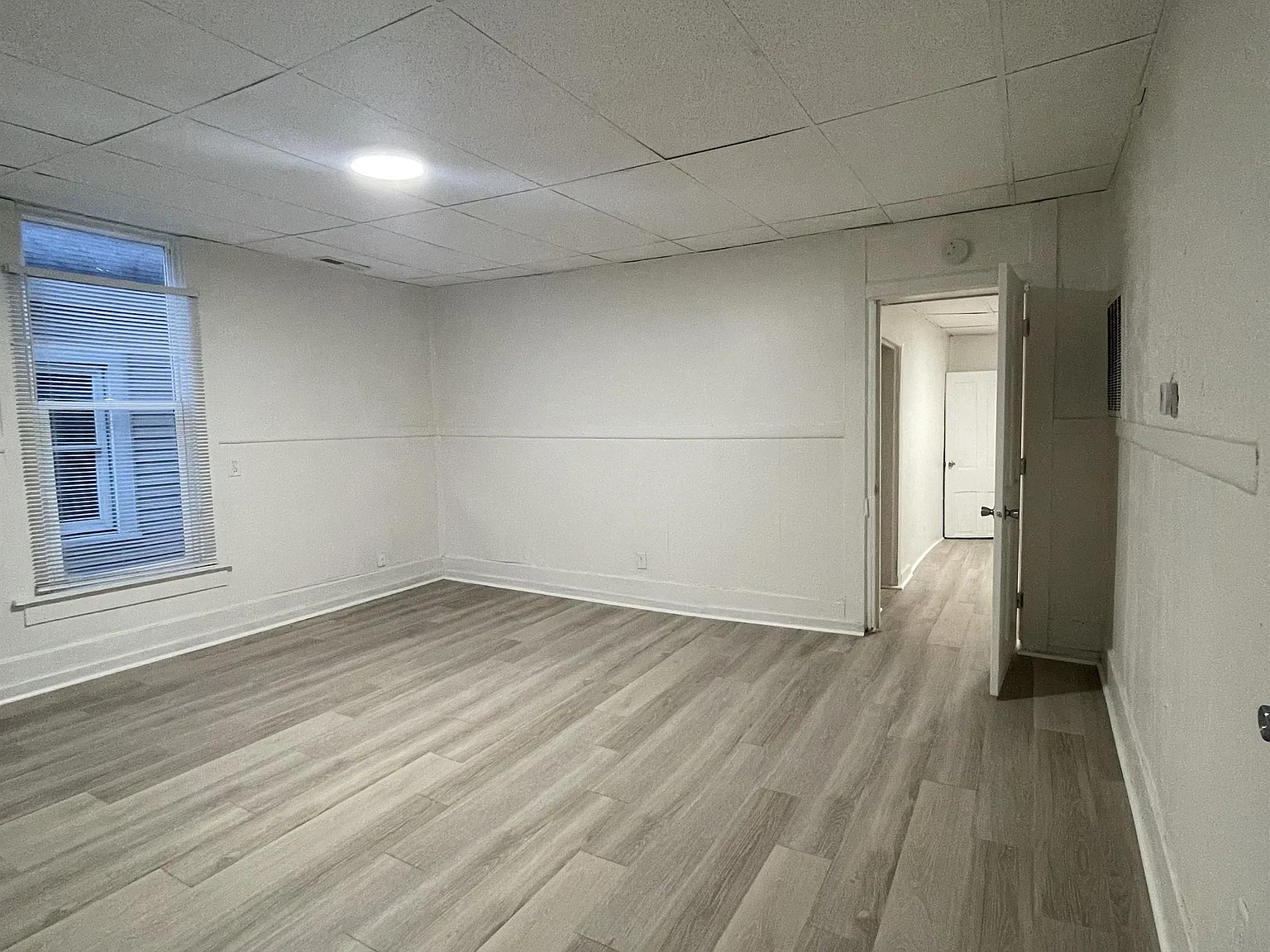 329 W Locust Street - 1 — Photo 3