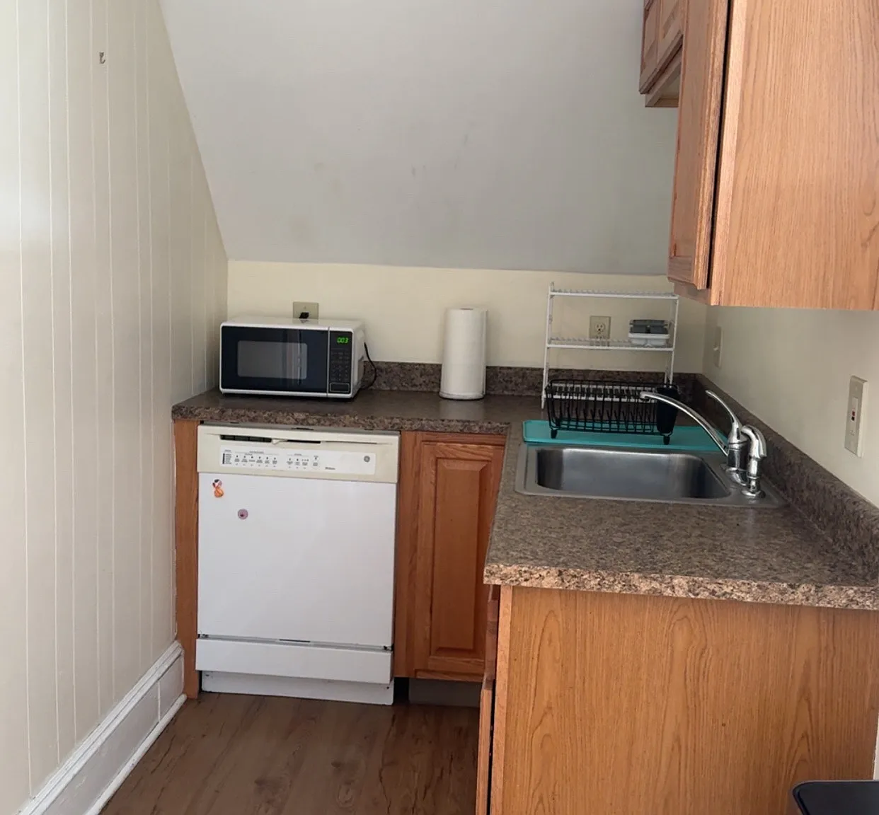 2 bed, 700 sqft, $800 — Photo 4