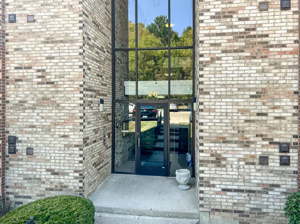26 Woodland Hills Dr Suite 4, Southgate, KY 41071
