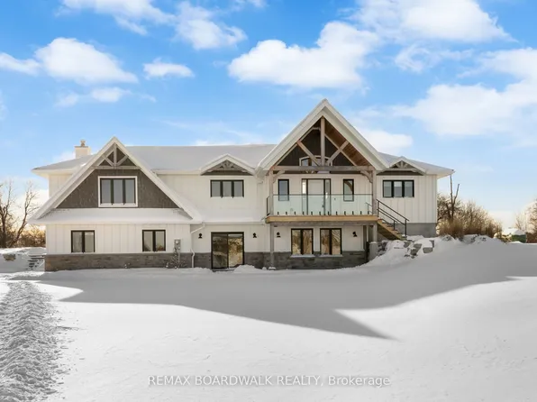 205 Westar Farm Way, Ottawa, ON K0A 1B0