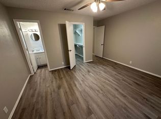 1116 N Nolan River Rd APT B, Cleburne, TX 76033