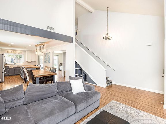 4th image of 2265 Fawn Ave